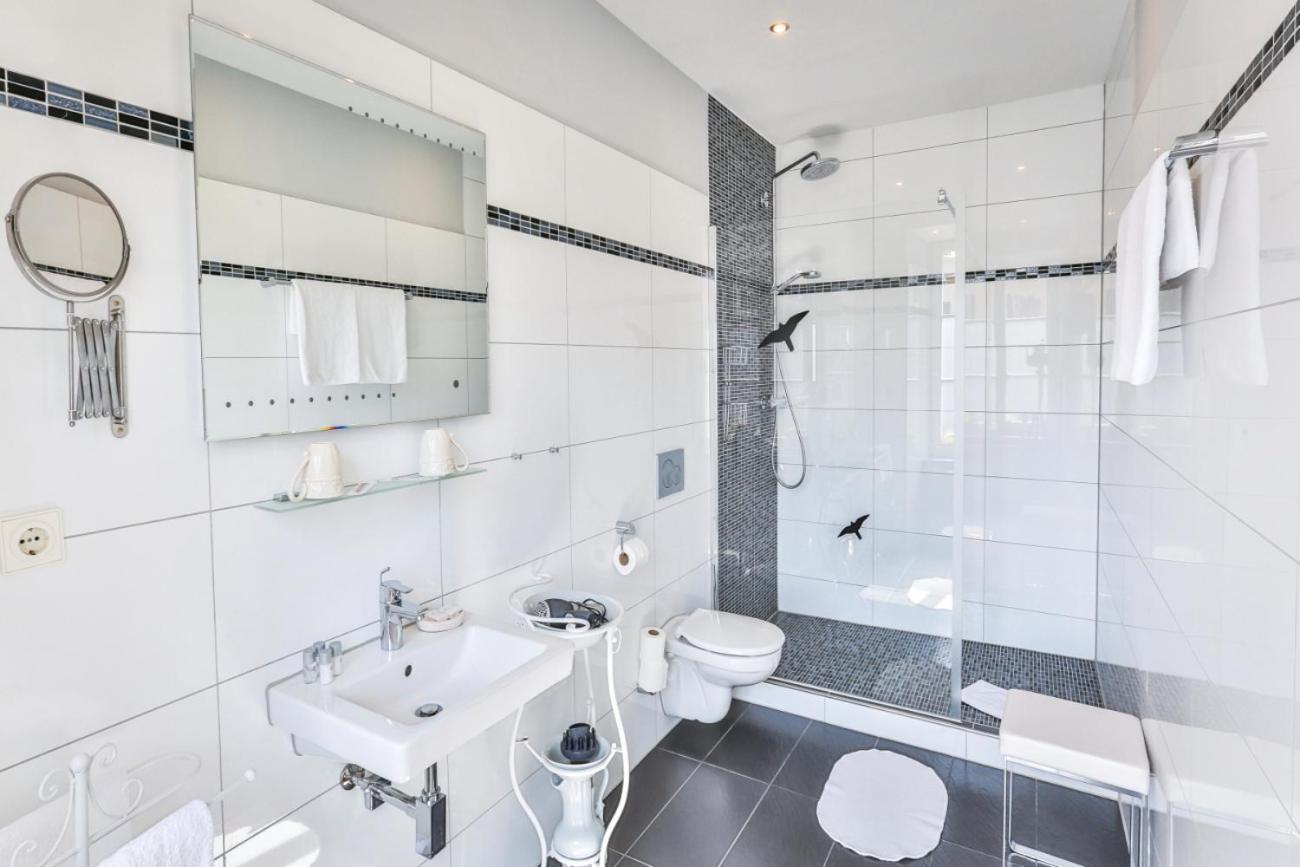 Hotel Zum Goldenen Loewen Baden-Baden Eksteriør billede
