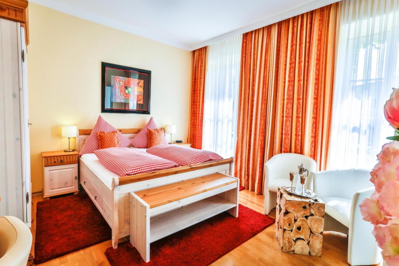 Hotel Zum Goldenen Loewen Baden-Baden Eksteriør billede