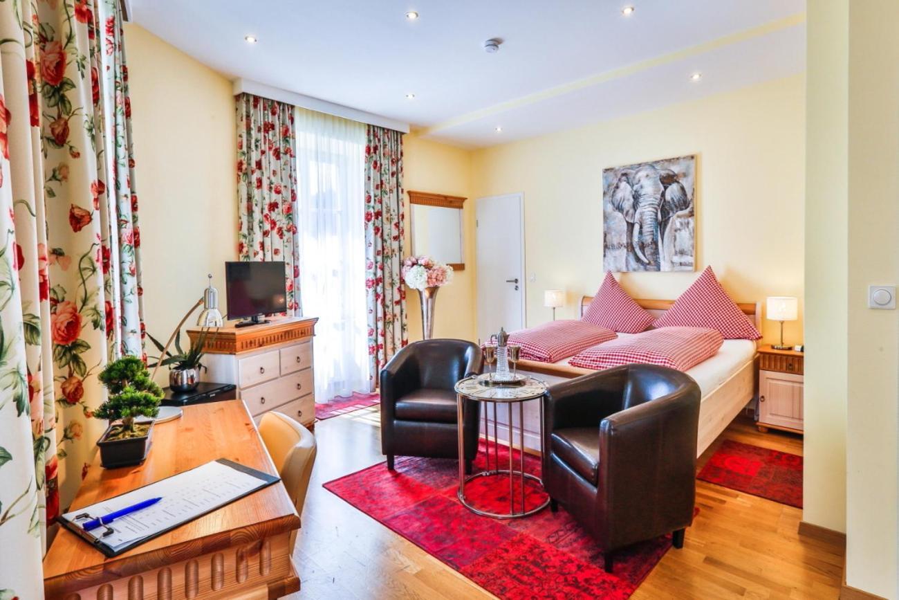 Hotel Zum Goldenen Loewen Baden-Baden Eksteriør billede