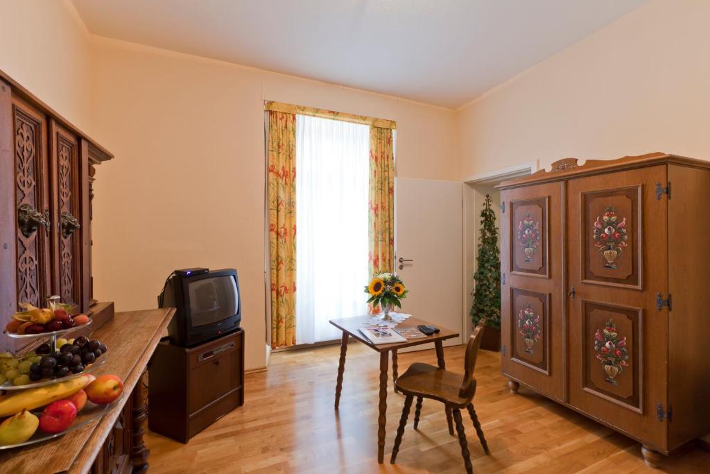 Hotel Zum Goldenen Loewen Baden-Baden Værelse billede