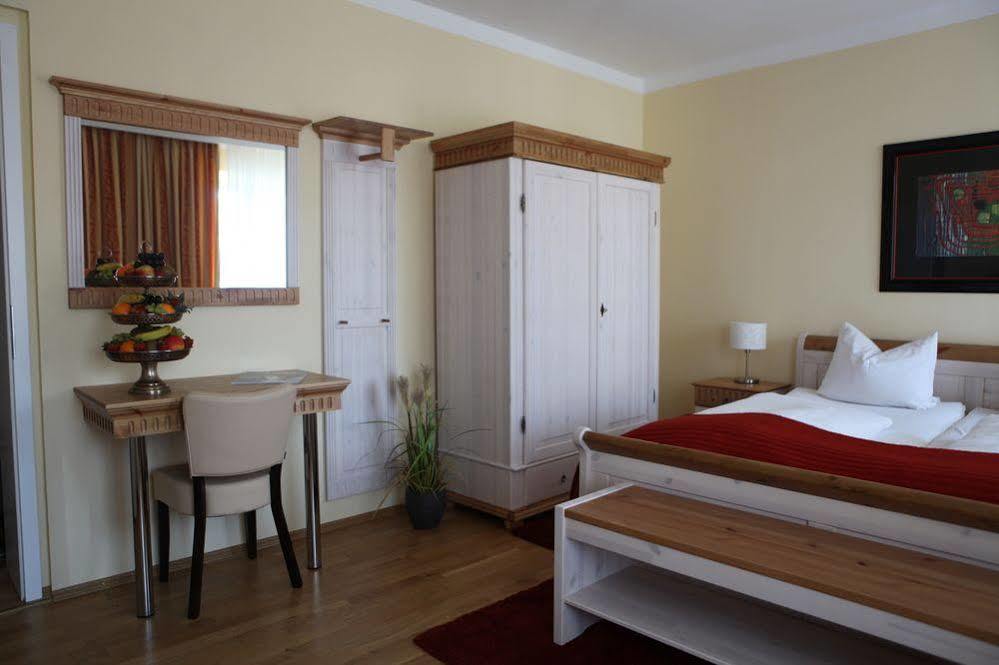 Hotel Zum Goldenen Loewen Baden-Baden Eksteriør billede